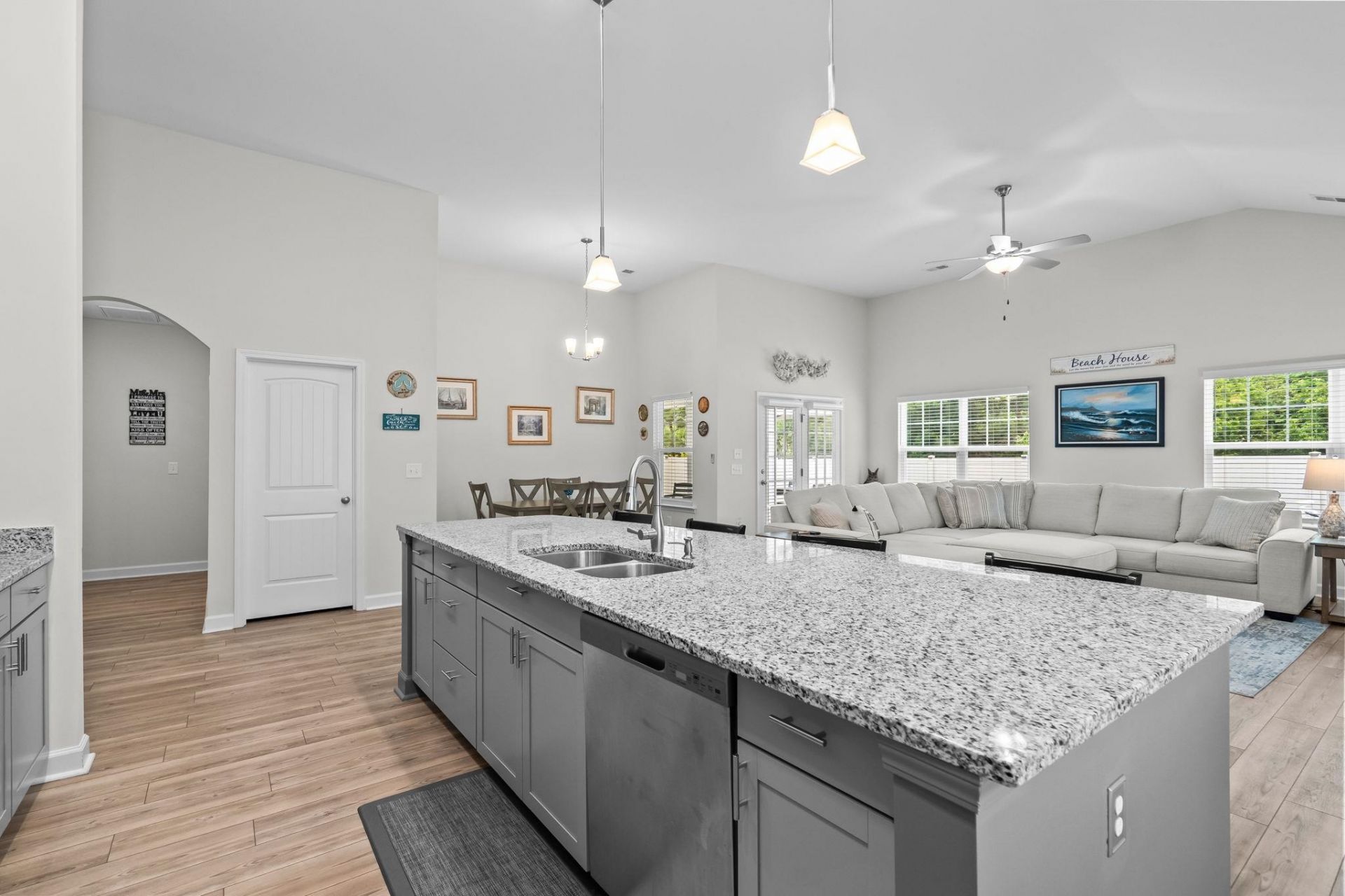 3051 Viceroy Loop Photo 17