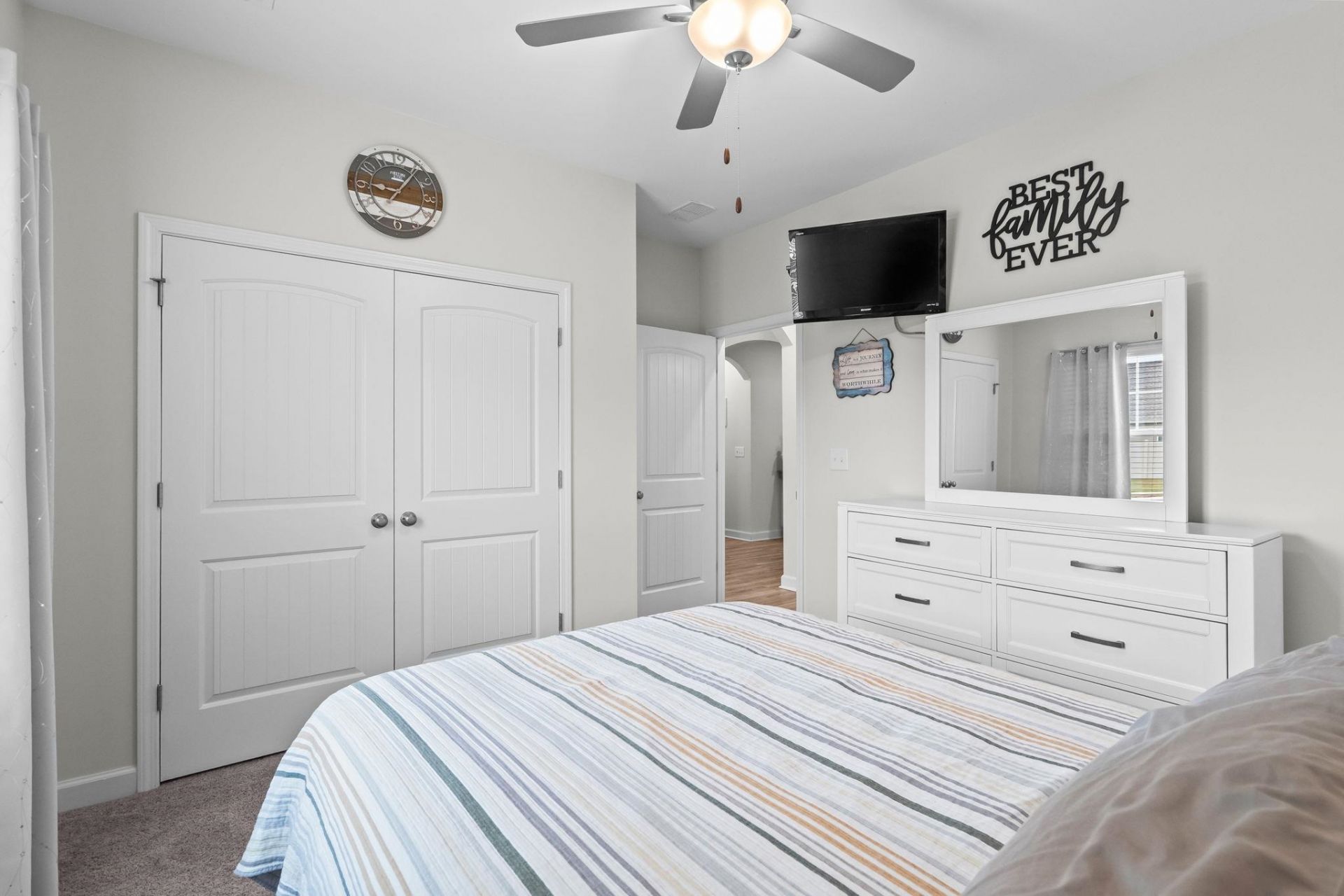 3051 Viceroy Loop Photo 28