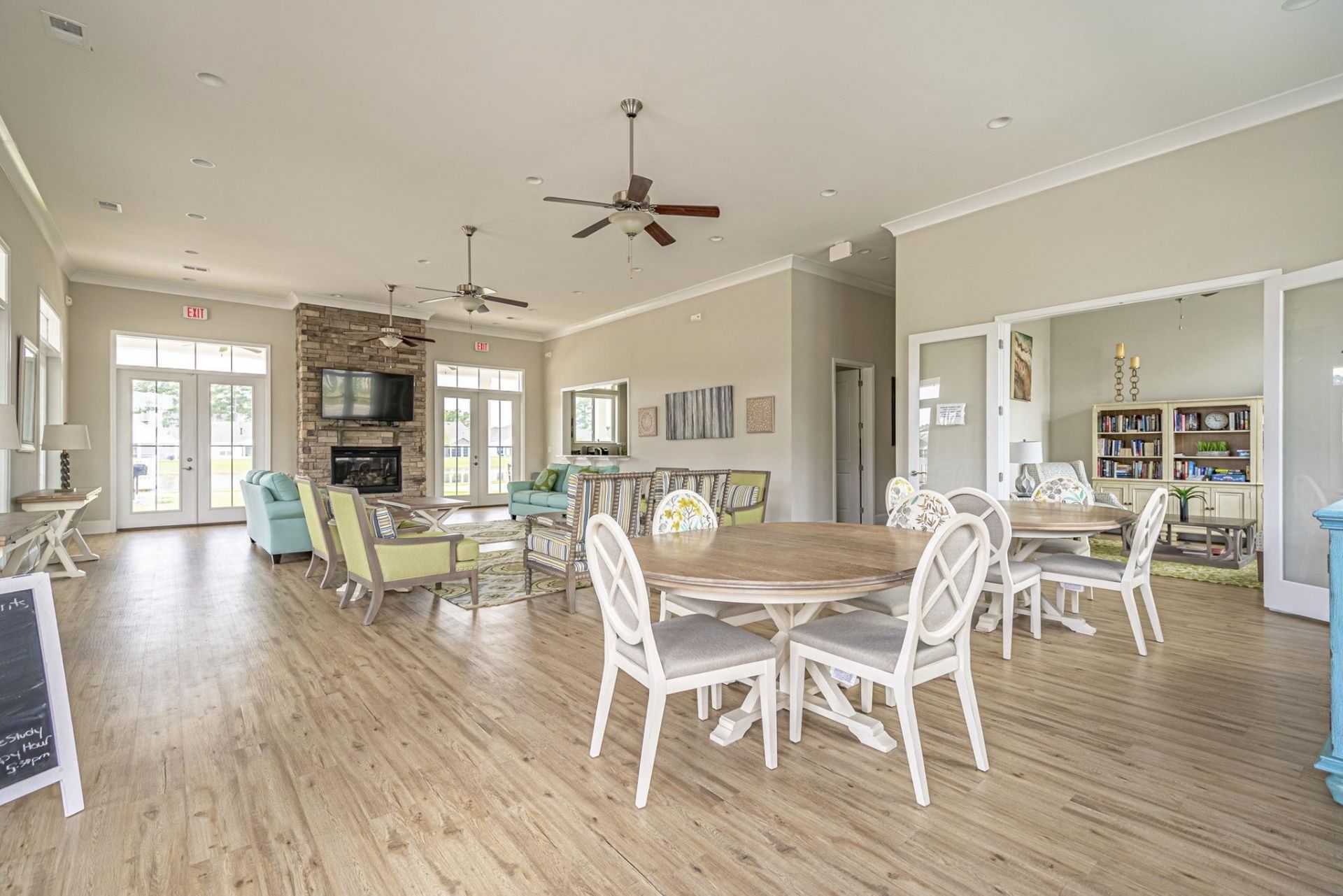 3051 Viceroy Loop Photo 52