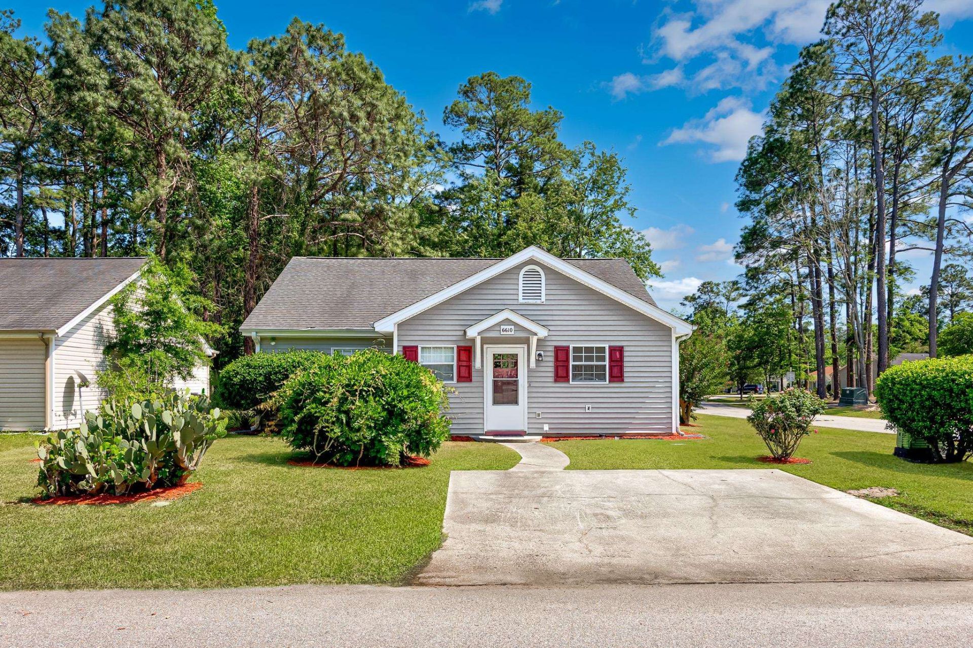 6610 East Sweetbriar Trail, Myrtle Beach, SC 29588 Main Photo