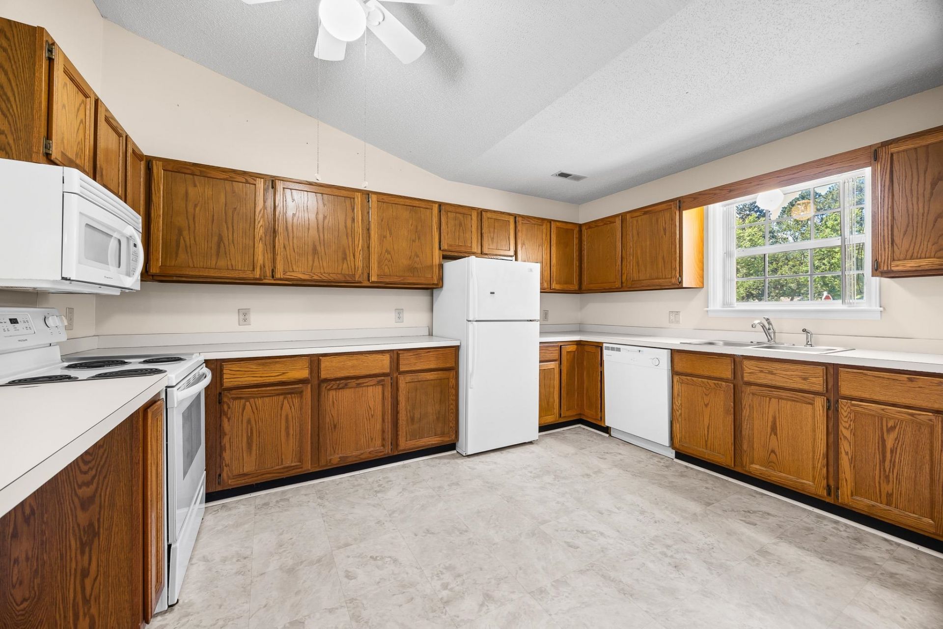6610 East Sweetbriar Trail Photo 14
