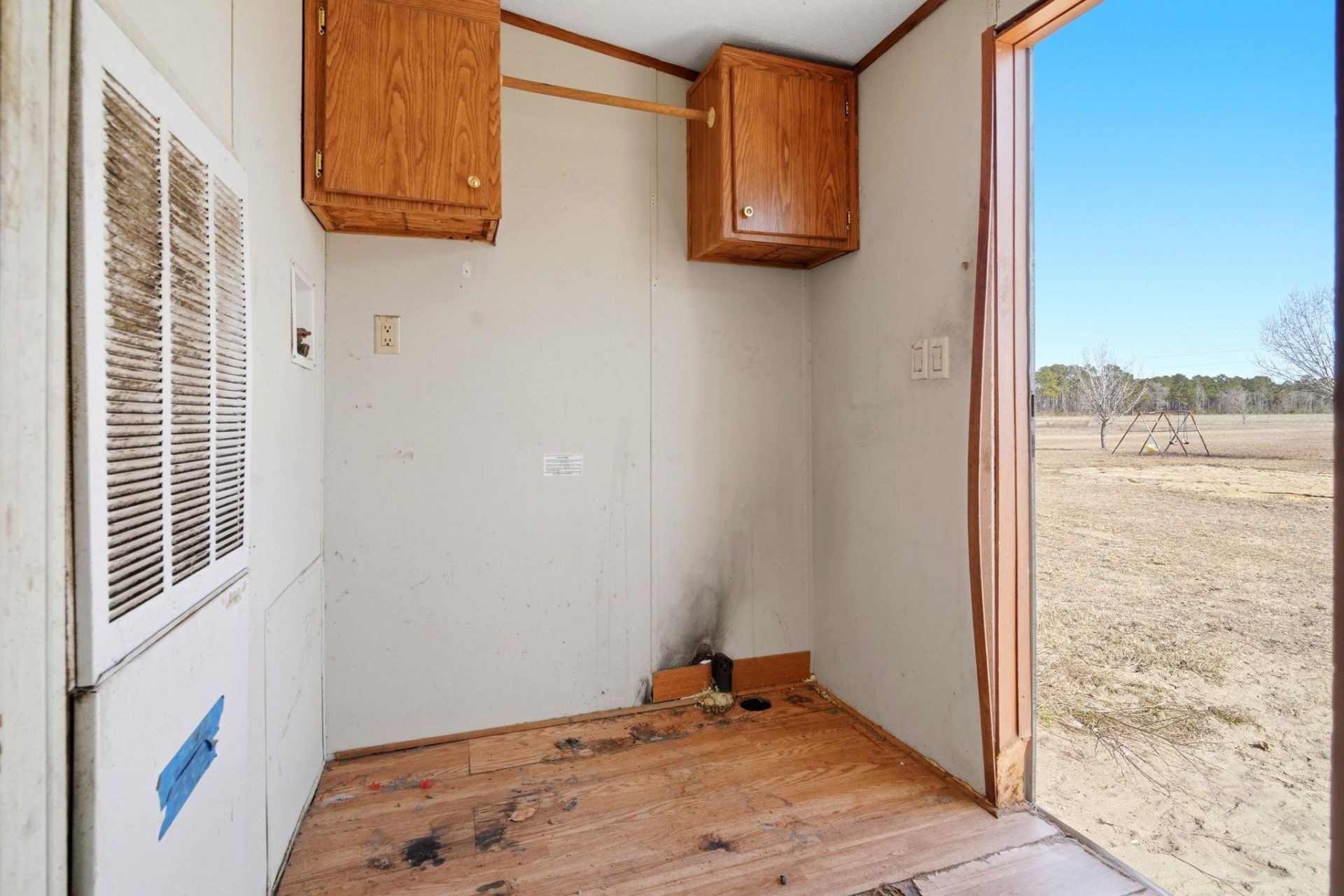 9976 Lake Swamp Rd.  Photo 18