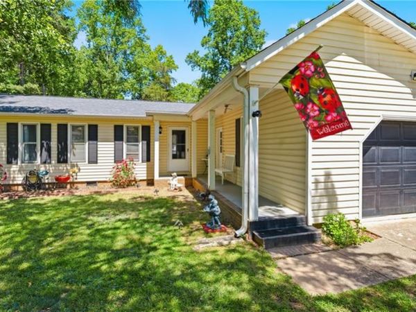 645 Shellhabour Boulevard , Rural Hall, NC 27045