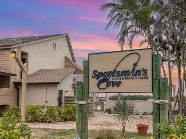 898 Buttonwood DR , Unit 105, FORT MYERS BEACH, FL 33931