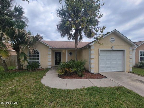 1609 Vecuna Circle , Panama City Beach, FL 32407