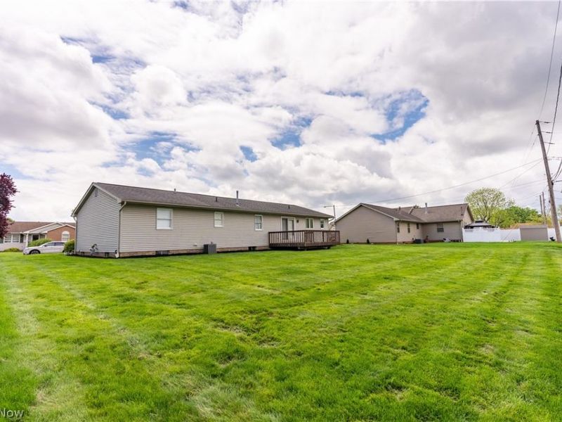 342 Sheffield Avenue NE, Massillon, OH 44646 Photo 3
