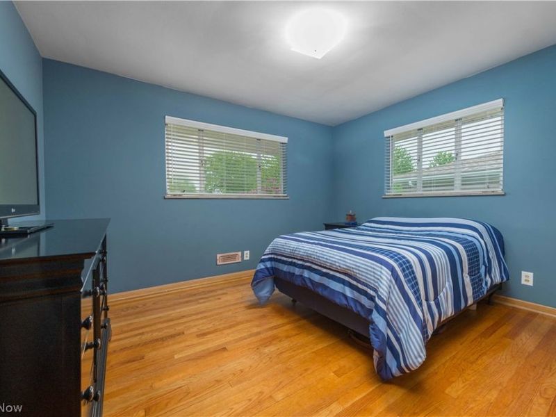 14666 Robert Drive, Middleburg Heights, OH 44130 Photo 31