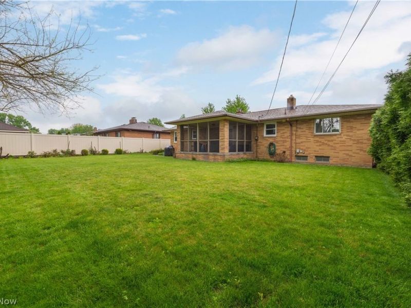14666 Robert Drive, Middleburg Heights, OH 44130 Photo 49