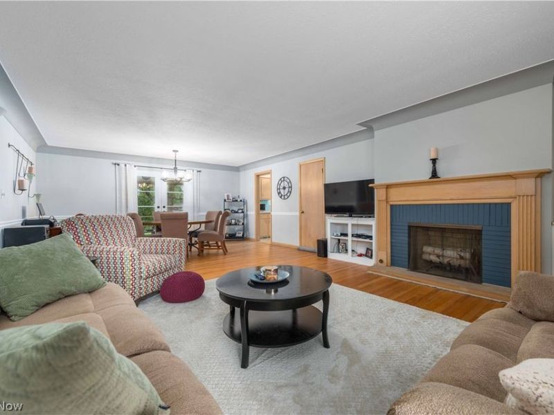 14666 Robert Drive, Middleburg Heights, OH 44130 Photo 8