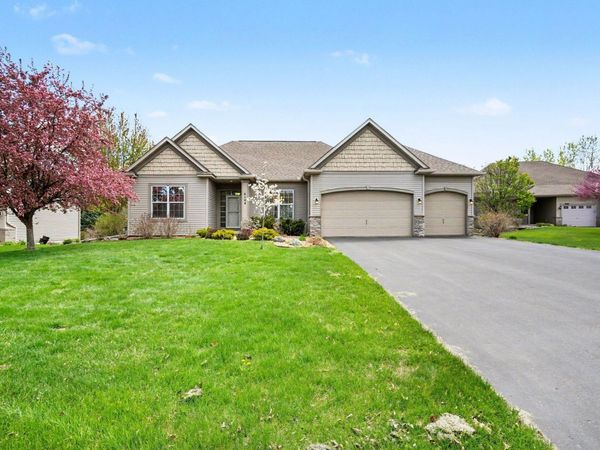 6094 Summit Curve S, Cottage Grove, MN 55016