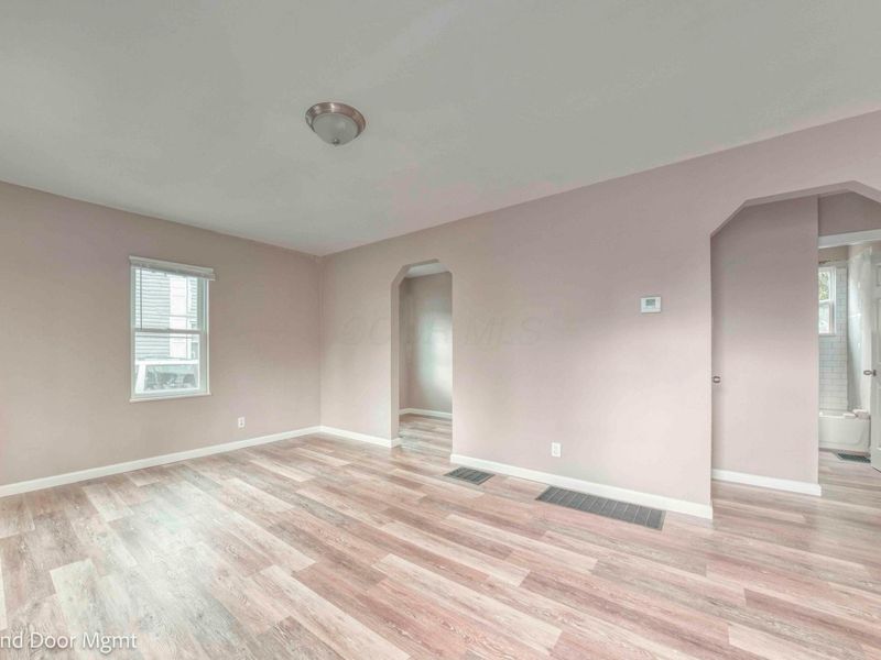 2339 Joyce Avenue , Columbus, OH 43211 Photo 3