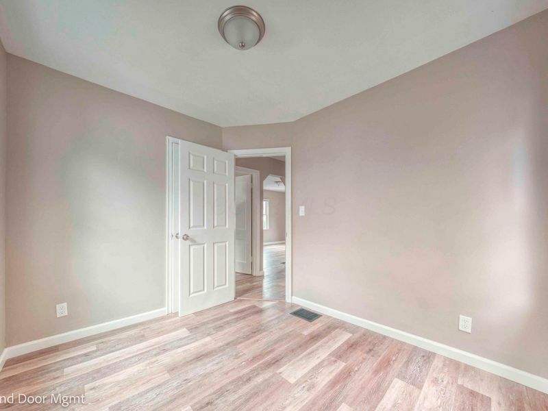 2339 Joyce Avenue , Columbus, OH 43211 Photo 6