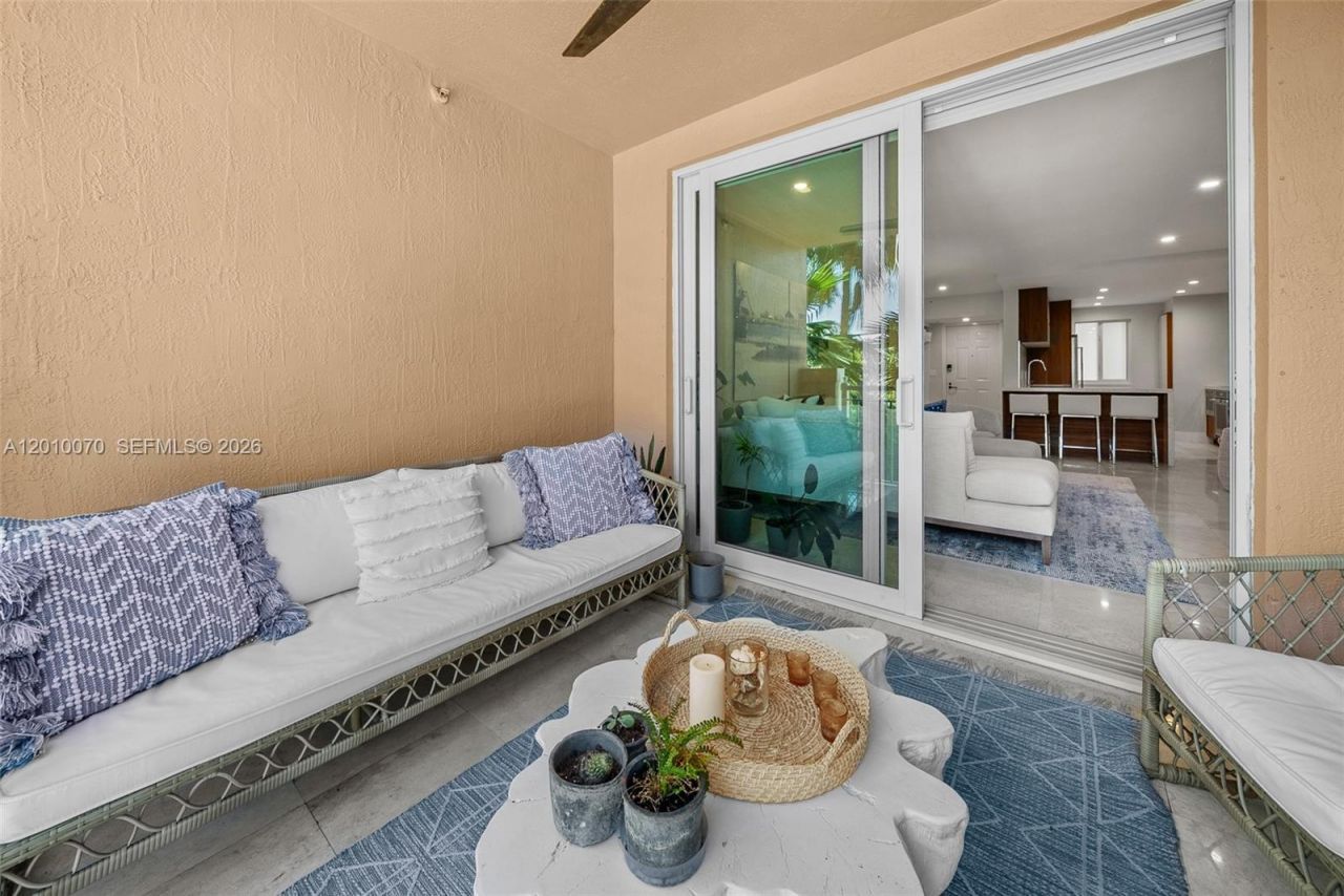 100 Meridian Ave , Unit 233, Miami Beach, FL 33139 Photo