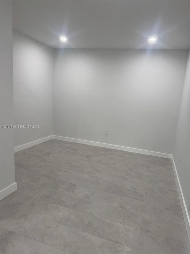 14950 S Spur Dr , Miami, FL 33161 Photo