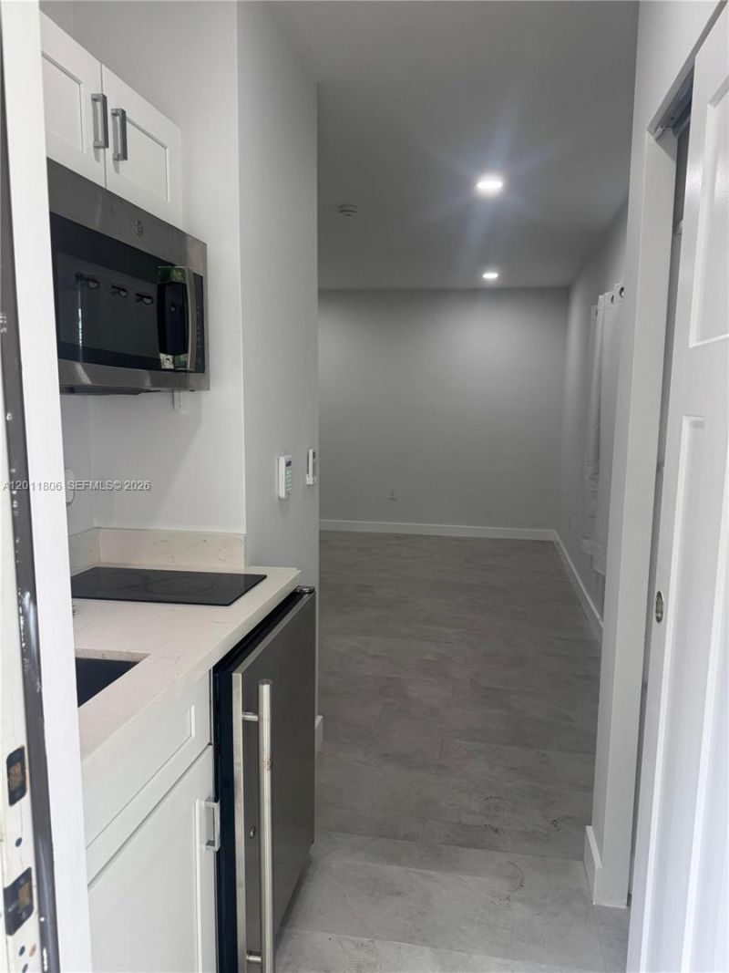 14950 S Spur Dr , Miami, FL 33161 Photo