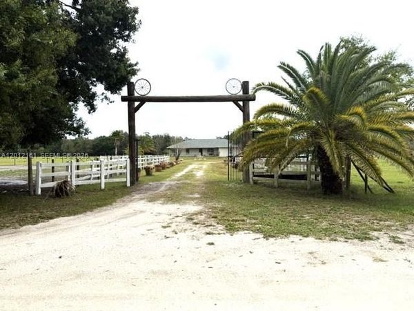 2416 Vance Ave , Lorida, FL 33857