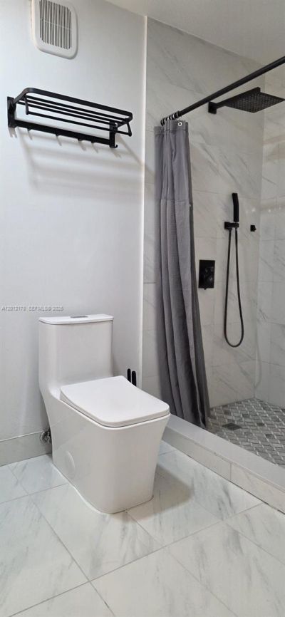6995 NW 173rd Dr, Unit 2105, Hialeah, FL 33015 Photo