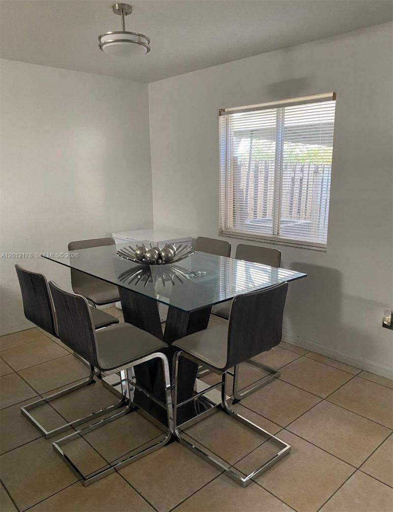 6995 NW 173rd Dr, Unit 2105, Hialeah, FL 33015 Photo