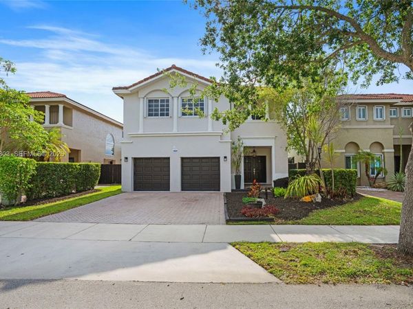 14024 SW 132nd Ave , Miami, FL 33186
