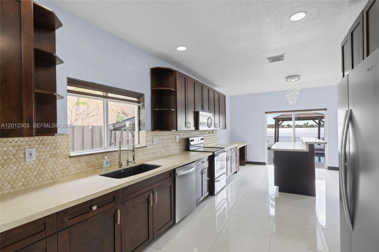 14024 SW 132nd Ave , Miami, FL 33186 Photo