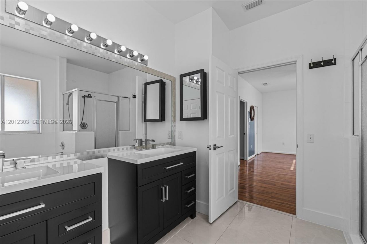 14024 SW 132nd Ave , Miami, FL 33186 Photo