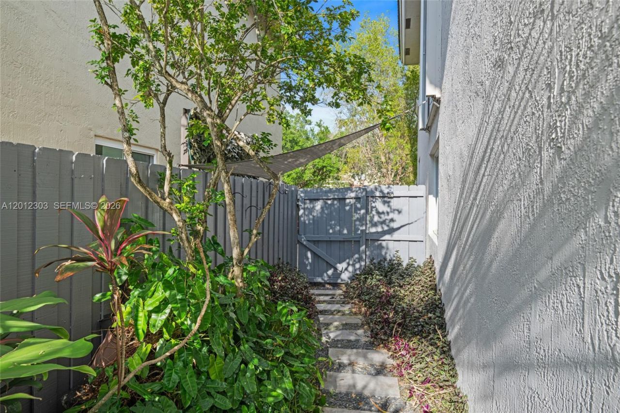 14024 SW 132nd Ave , Miami, FL 33186 Photo