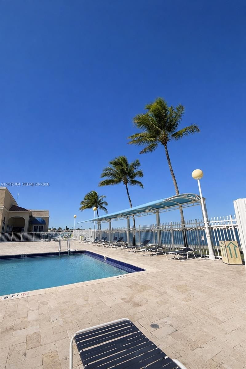 1045 NW 126th Pl , Miami, FL 33182 Photo