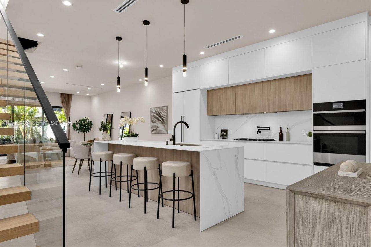 918 NE 17th Ave , Fort Lauderdale, FL 33304 Photo