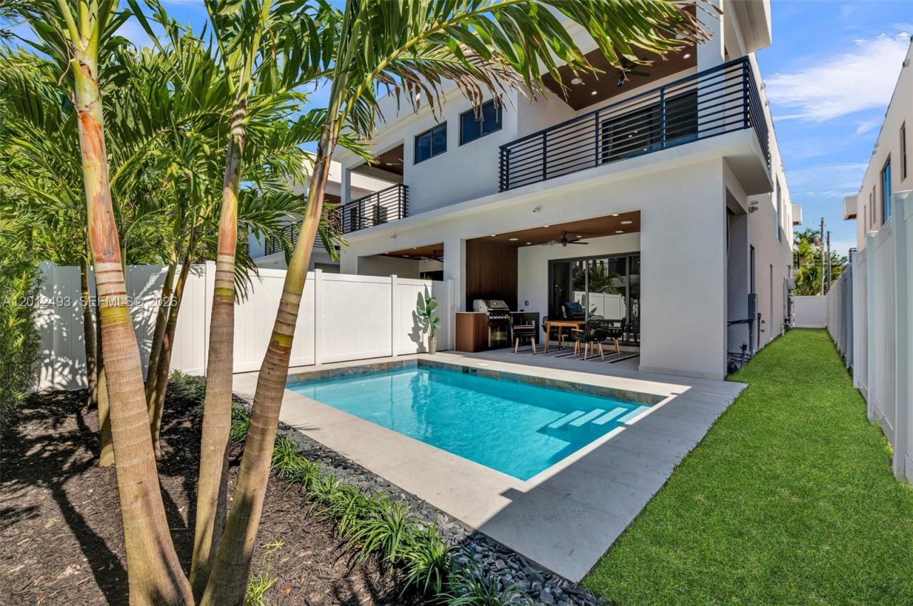 918 NE 17th Ave , Fort Lauderdale, FL 33304 Photo