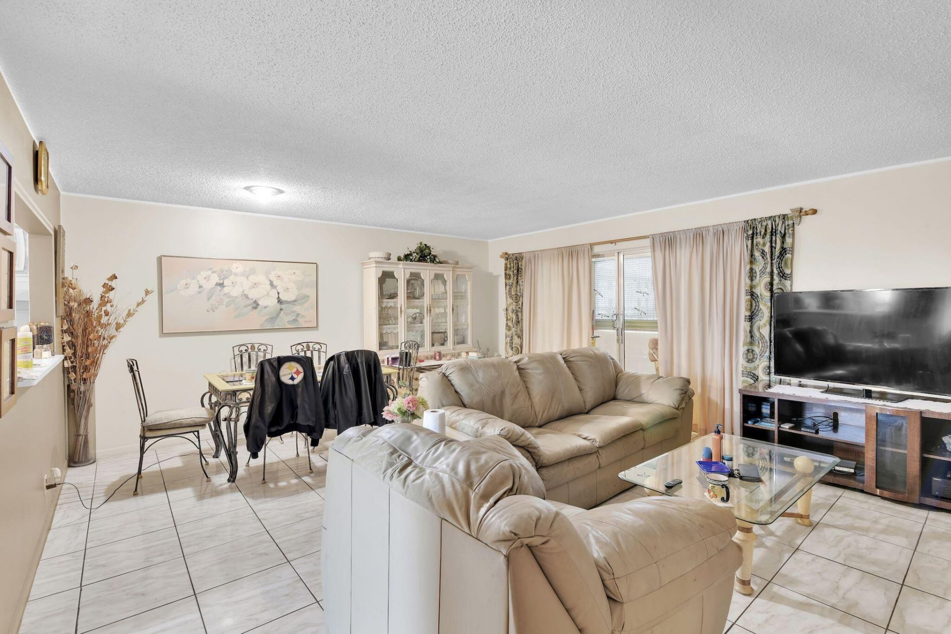 711 Lori Drive, Unit 204, Palm Springs, FL 33461 Photo