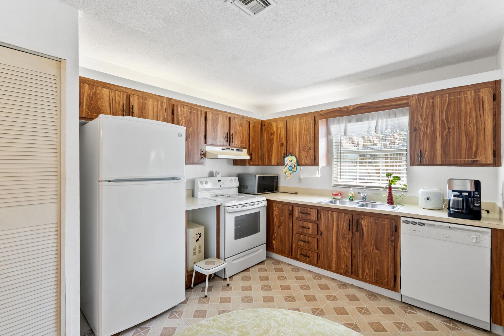 1234 S Lakes End Drive, Unit A, Fort Pierce, FL 34982 Photo