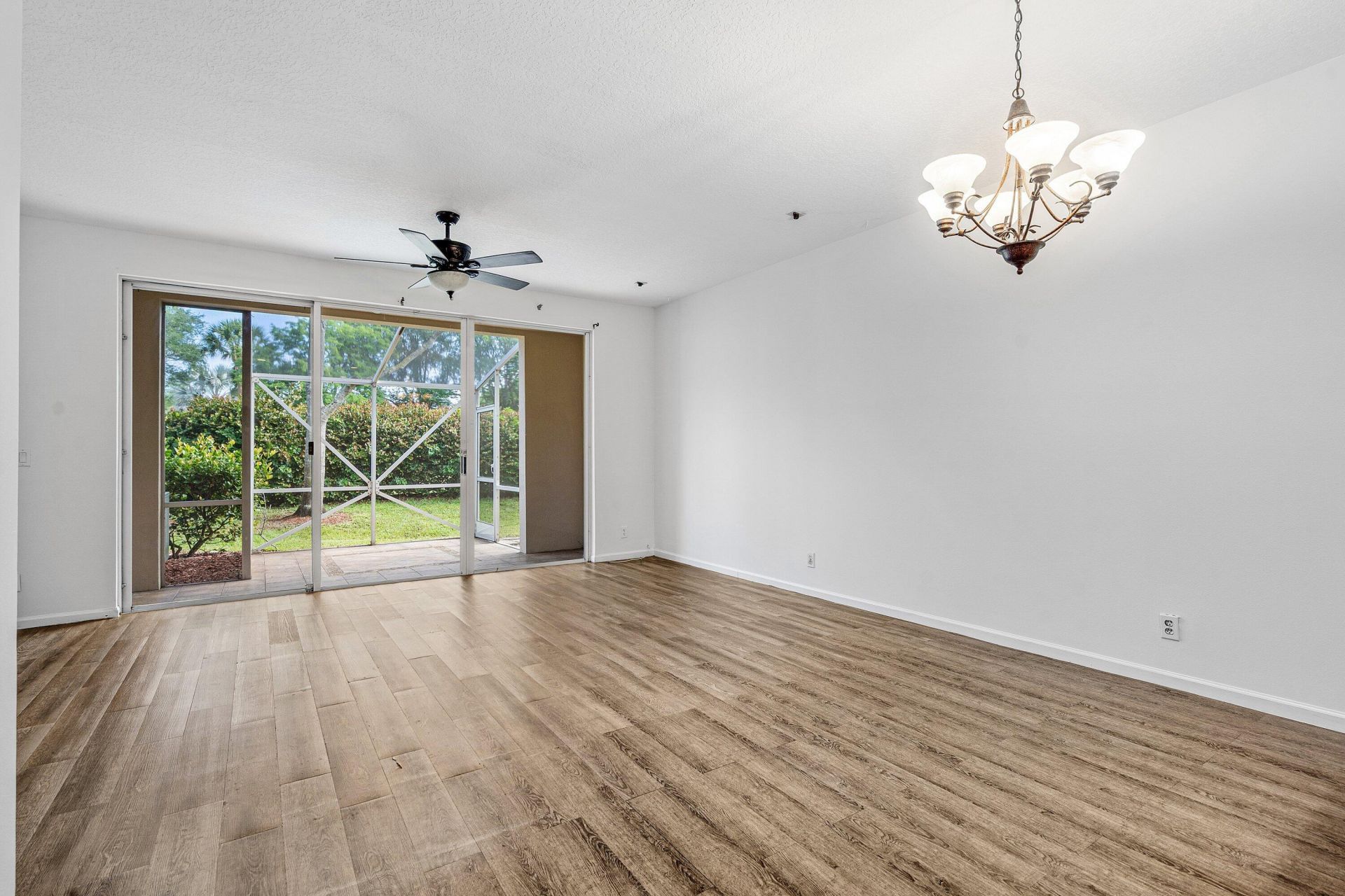 9049 Tremezzo Lane, Boynton Beach, FL 33472 Photo