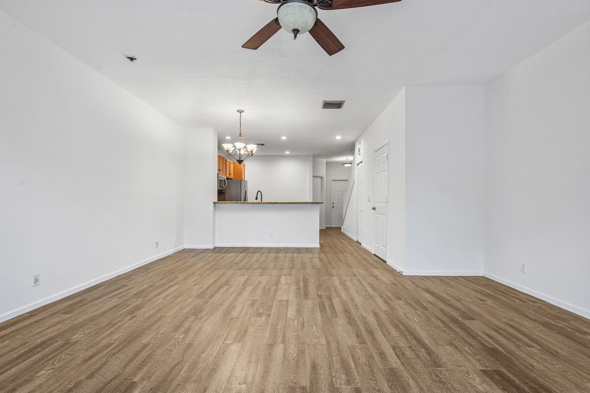 9049 Tremezzo Lane, Boynton Beach, FL 33472 Photo