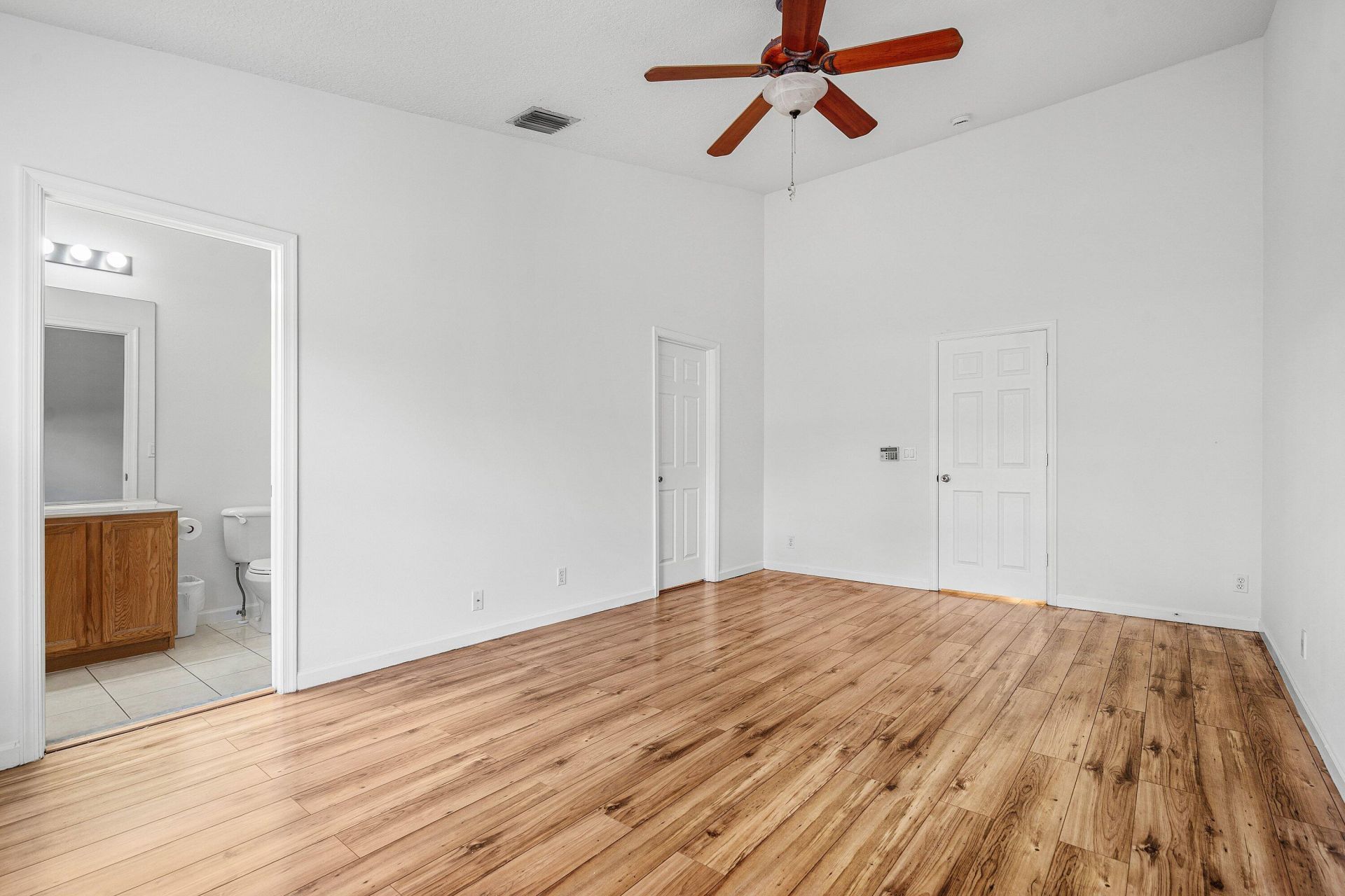 9049 Tremezzo Lane, Boynton Beach, FL 33472 Photo