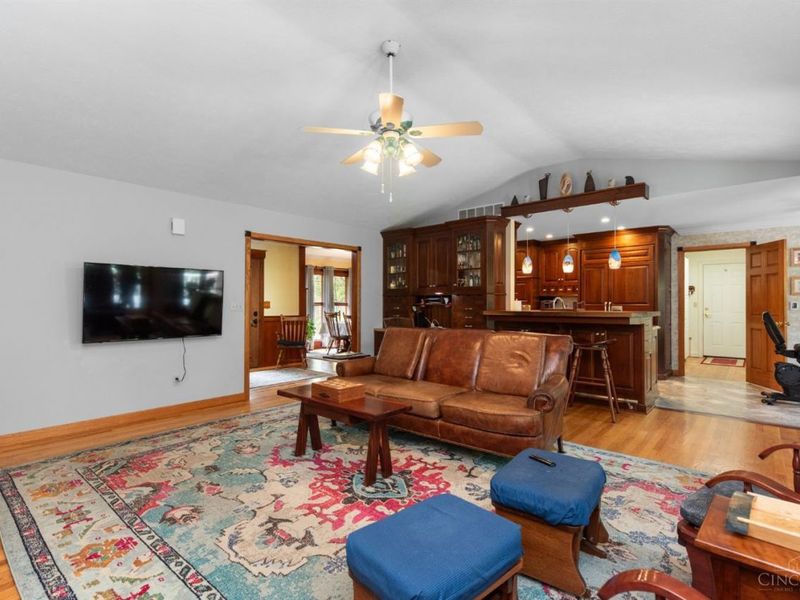 526 W Osborne Street, Bethel, OH 45106 Photo 19