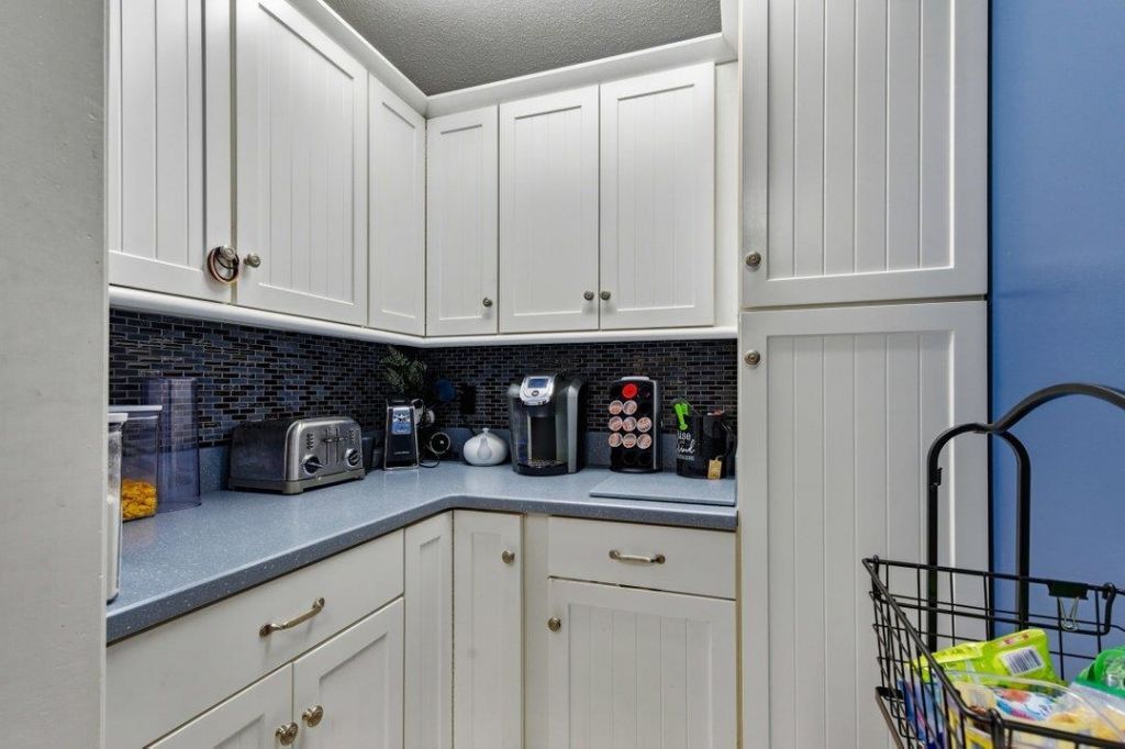 1001 Mimosa Ct. Photo 12