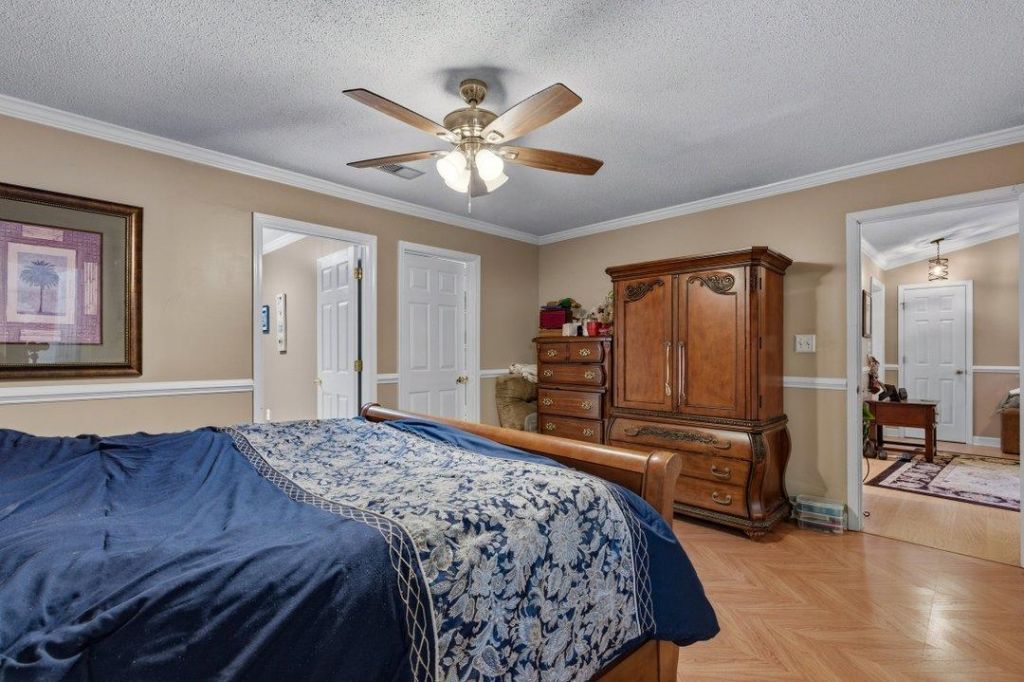 1001 Mimosa Ct. Photo 16
