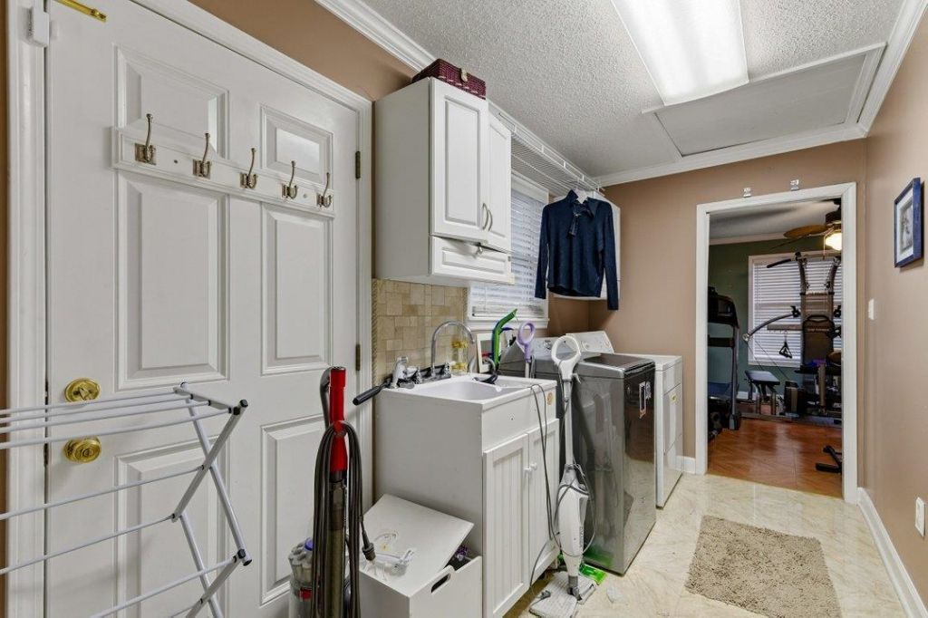 1001 Mimosa Ct. Photo 18