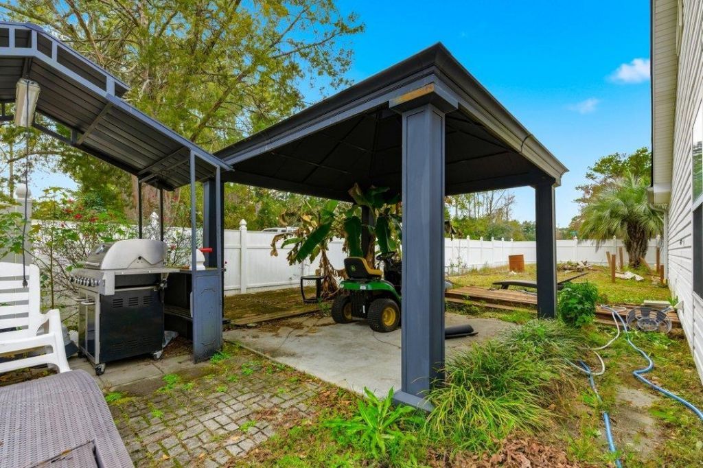 1001 Mimosa Ct. Photo 28