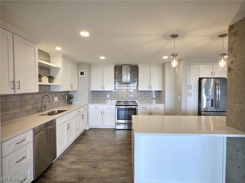 1 Bratenahl Place, Unit 901, Bratenahl, OH 44108 Photo 4