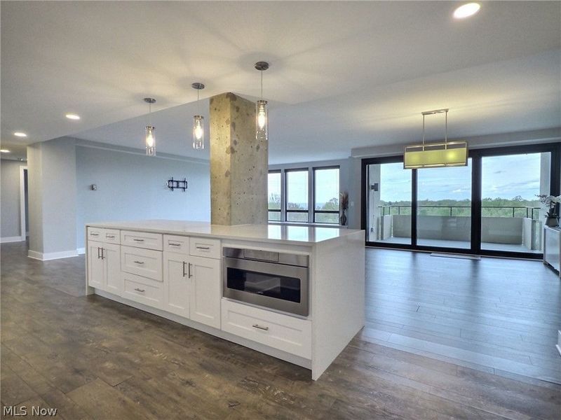 1 Bratenahl Place, Unit 901, Bratenahl, OH 44108 Photo 6