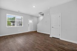 132 River Hill Road photo 4