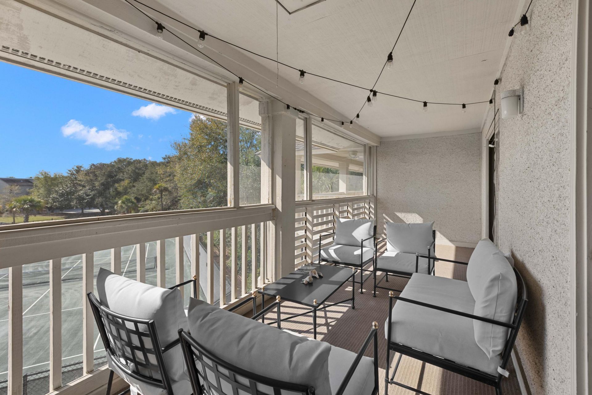 2062 Long Bend Drive Photo 14