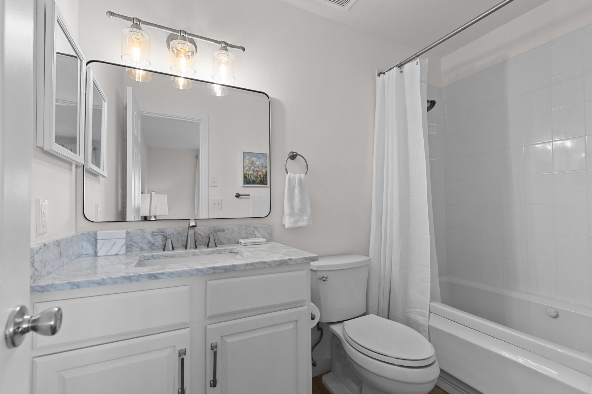 2062 Long Bend Drive Photo 26