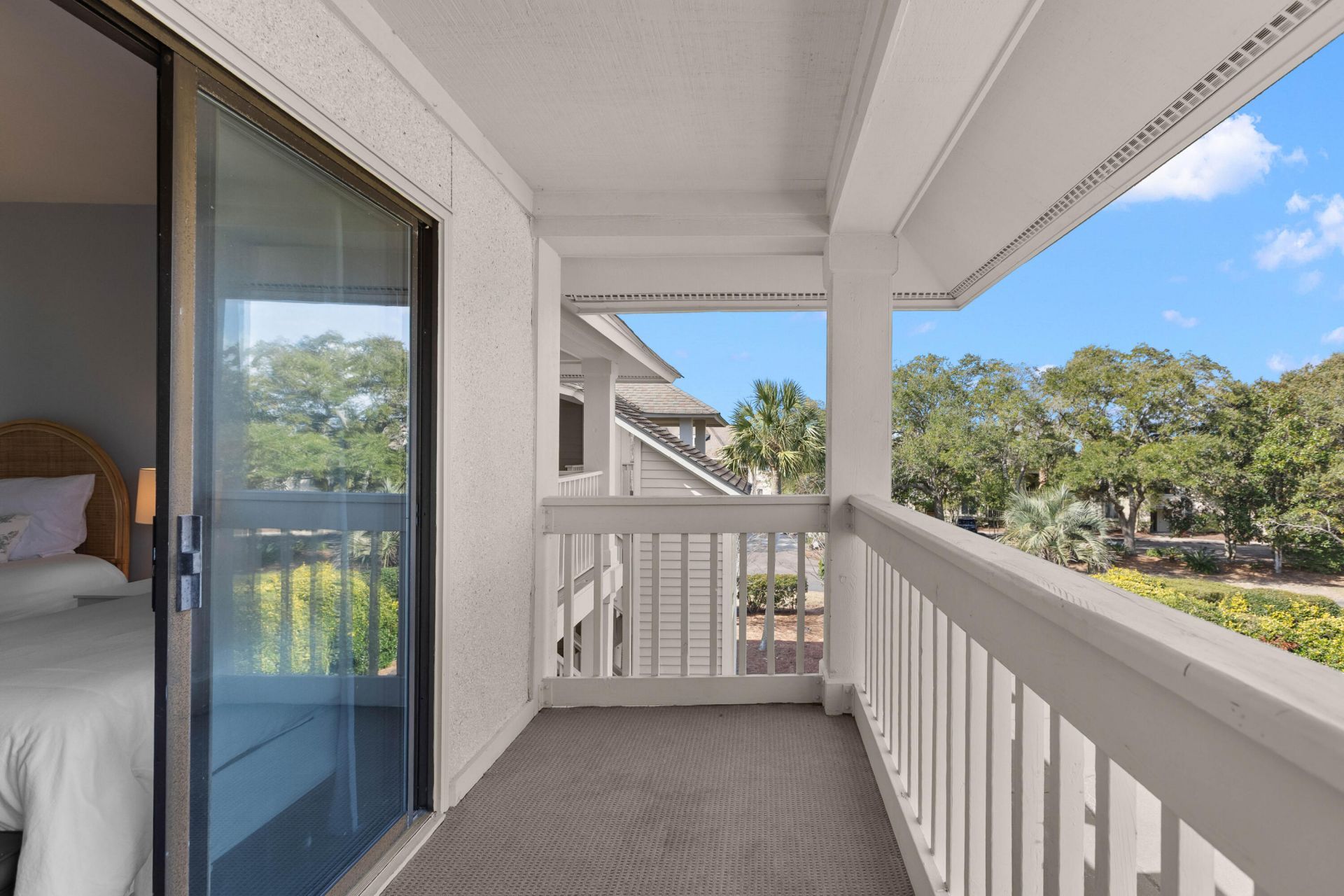 2062 Long Bend Drive Photo 30