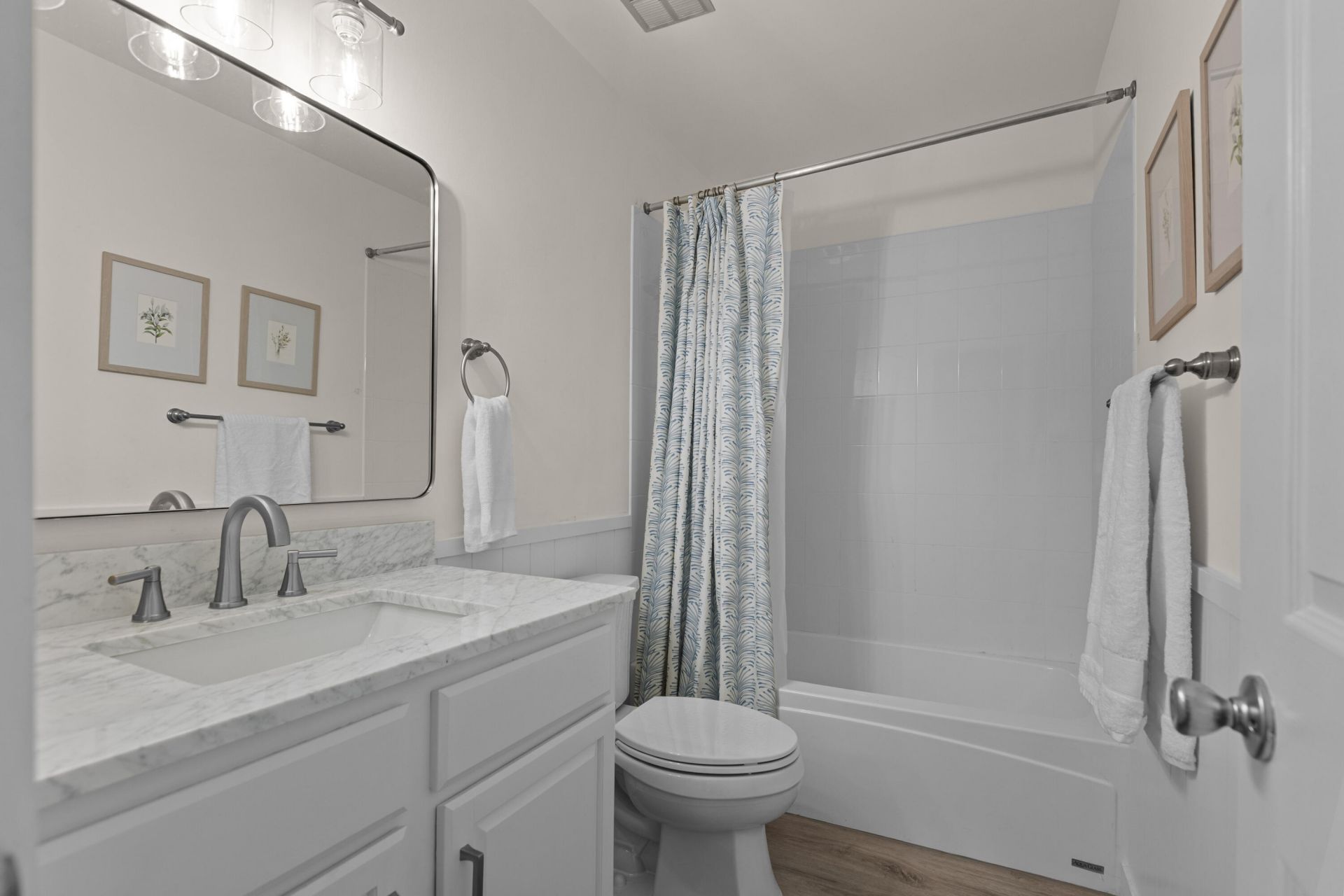 2062 Long Bend Drive Photo 31
