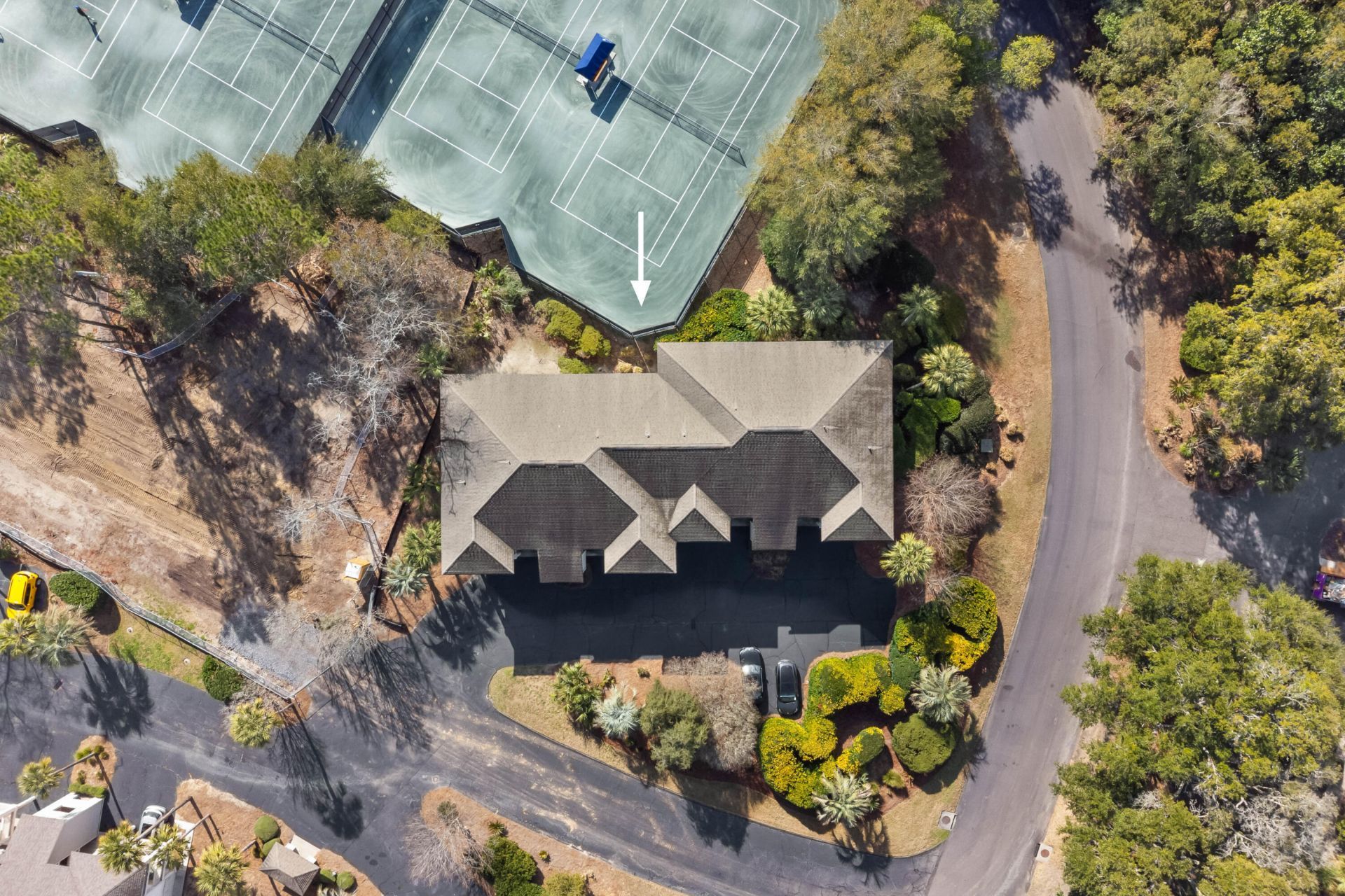 2062 Long Bend Drive Photo 35