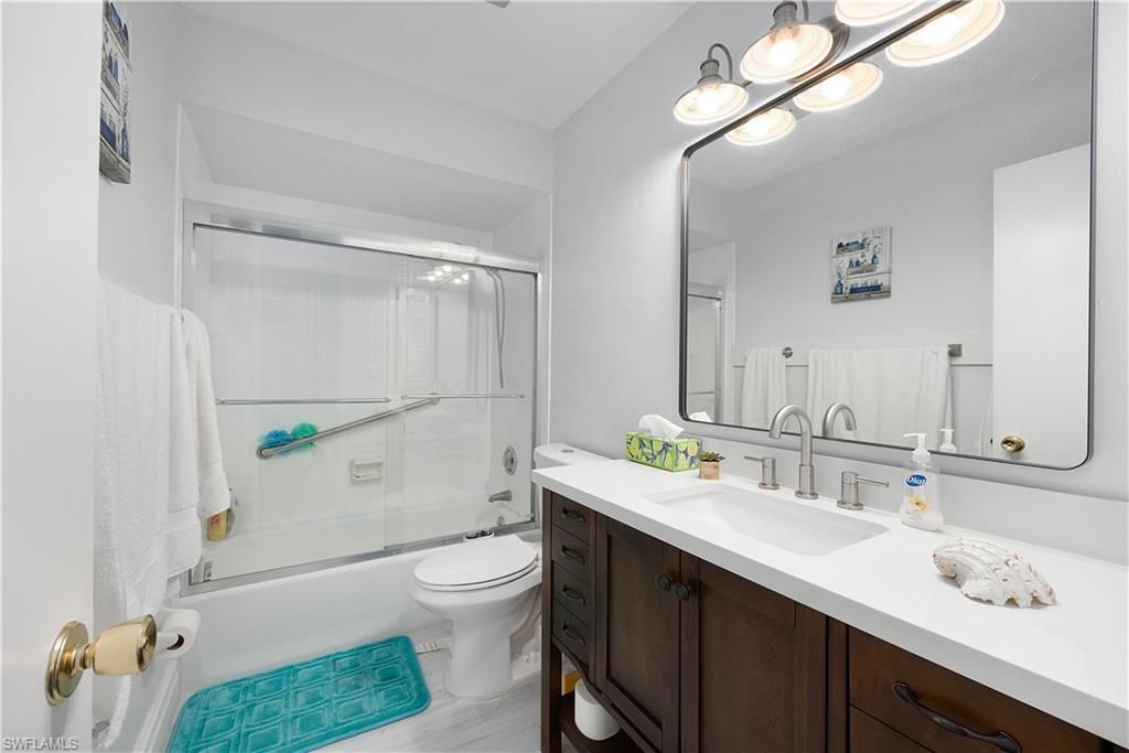 1513 Edgewater Cir, Fort Myers, FL 33919 Photo