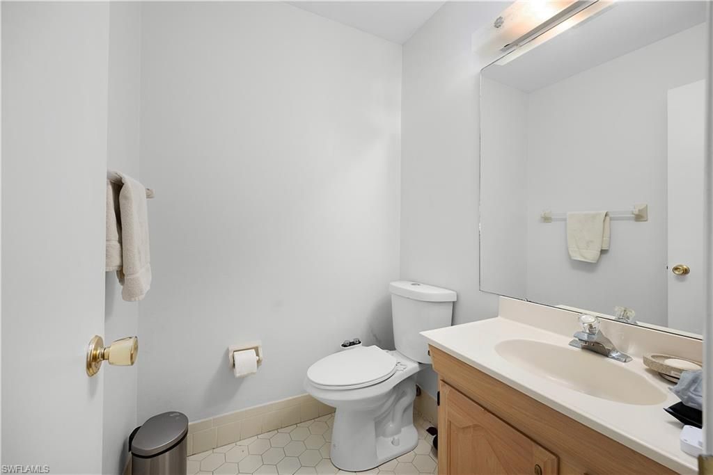 1513 Edgewater Cir, Fort Myers, FL 33919 Photo