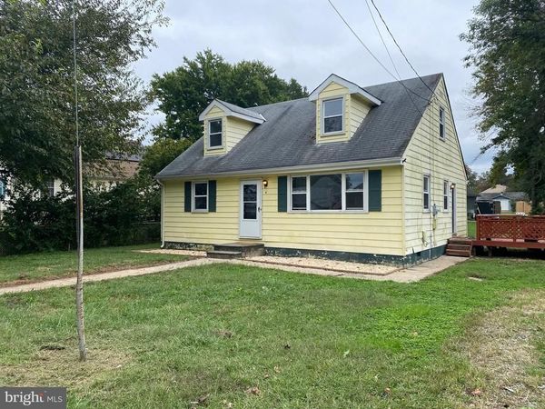 4 RIVIERA DRIVE, PENNSVILLE, NJ 08070